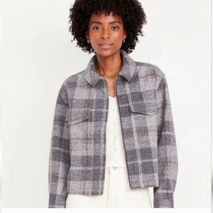 NWT Women’s Gray Plaid Old Navy Cropped Zip Up Wool Shacket Size Medium